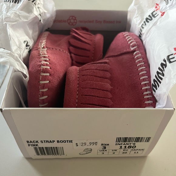 Pink Minnetonka moccasins - Picture 2 of 4